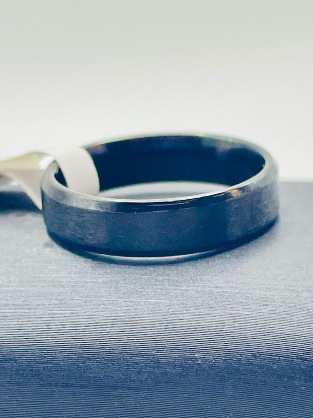 Men's Black Stainless Steel 5MM Wedding Band Ring Sleek Design. Size 11 1/2